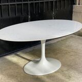 White marble table ash foot Tulipe