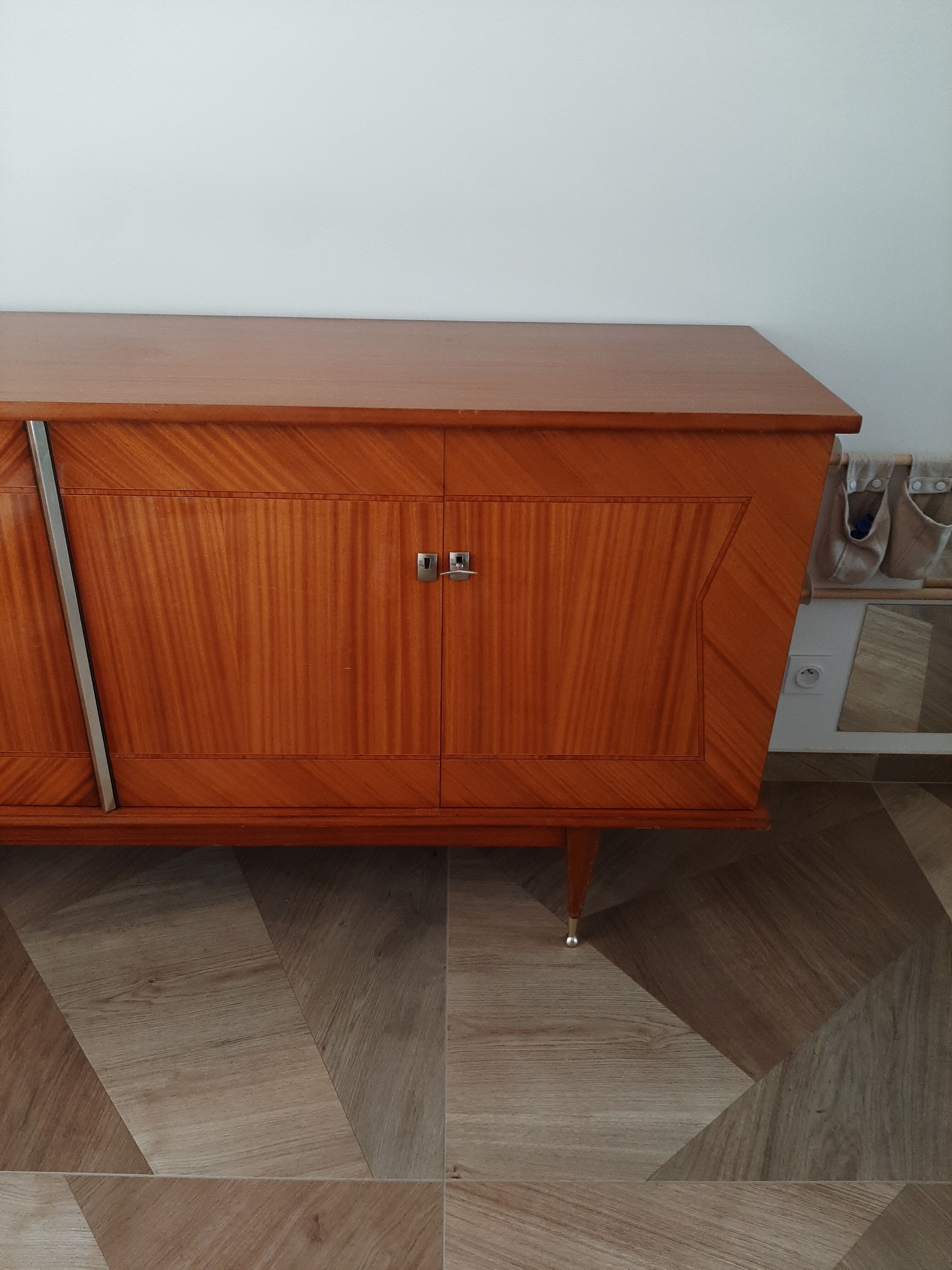 Sideboard