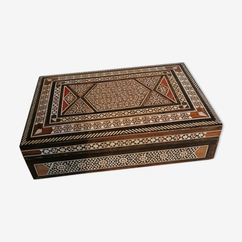 Former Syrian box in marquetry. Box. 1st half of the 20th century.