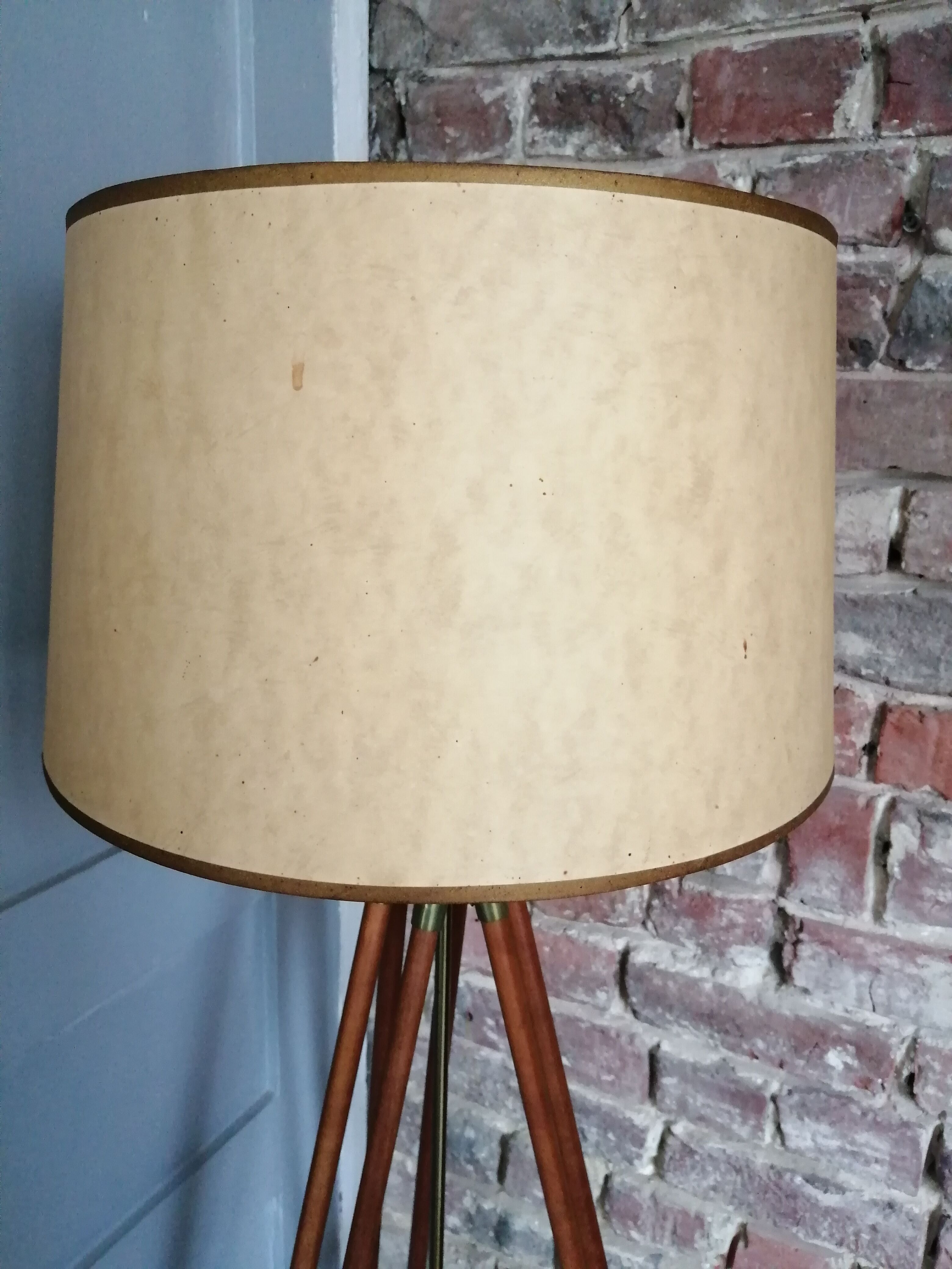 Lampadaire trépieds bois