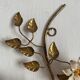 Grande applique fleurs et feuillage en métal doré années 50-60