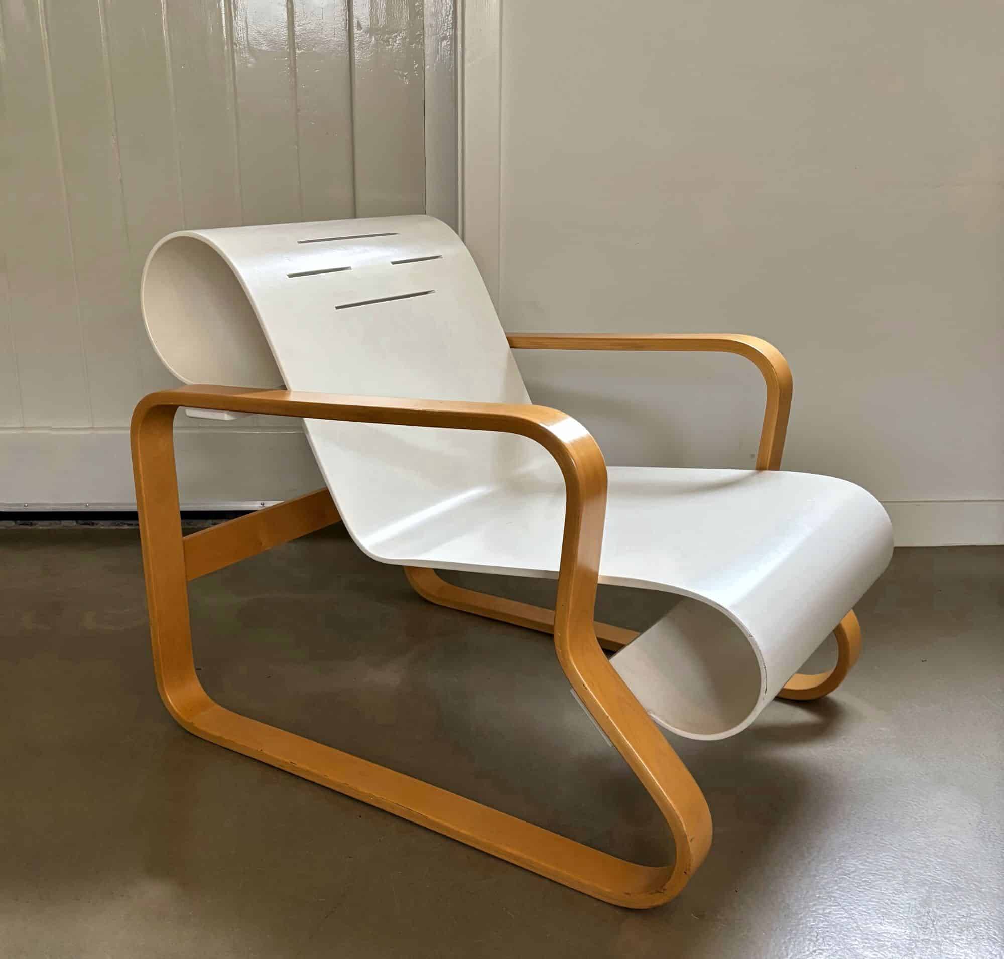 Alvar Aalto Paimio No. 41 lounge chair for Artek, 1931