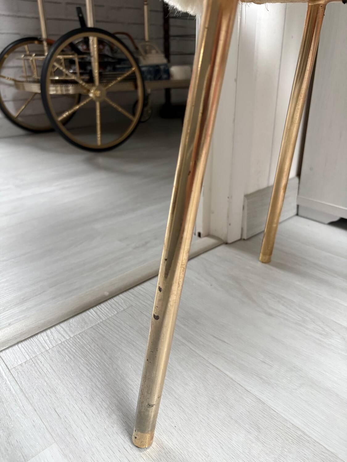 Pair of vintage chairs in beige Dralon® and gold metal.