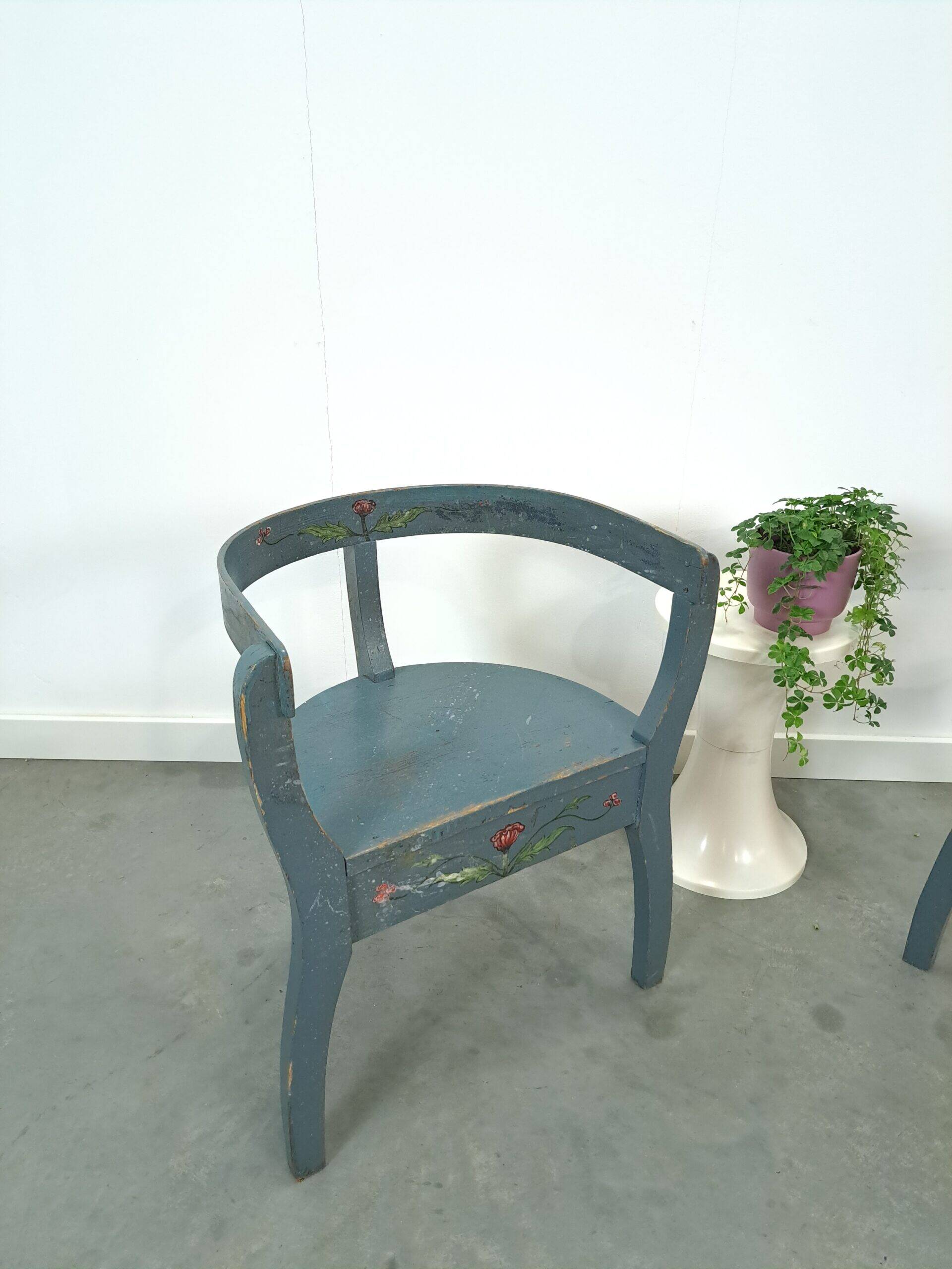 Old wooden blue set of chairs with flowers from Sweden