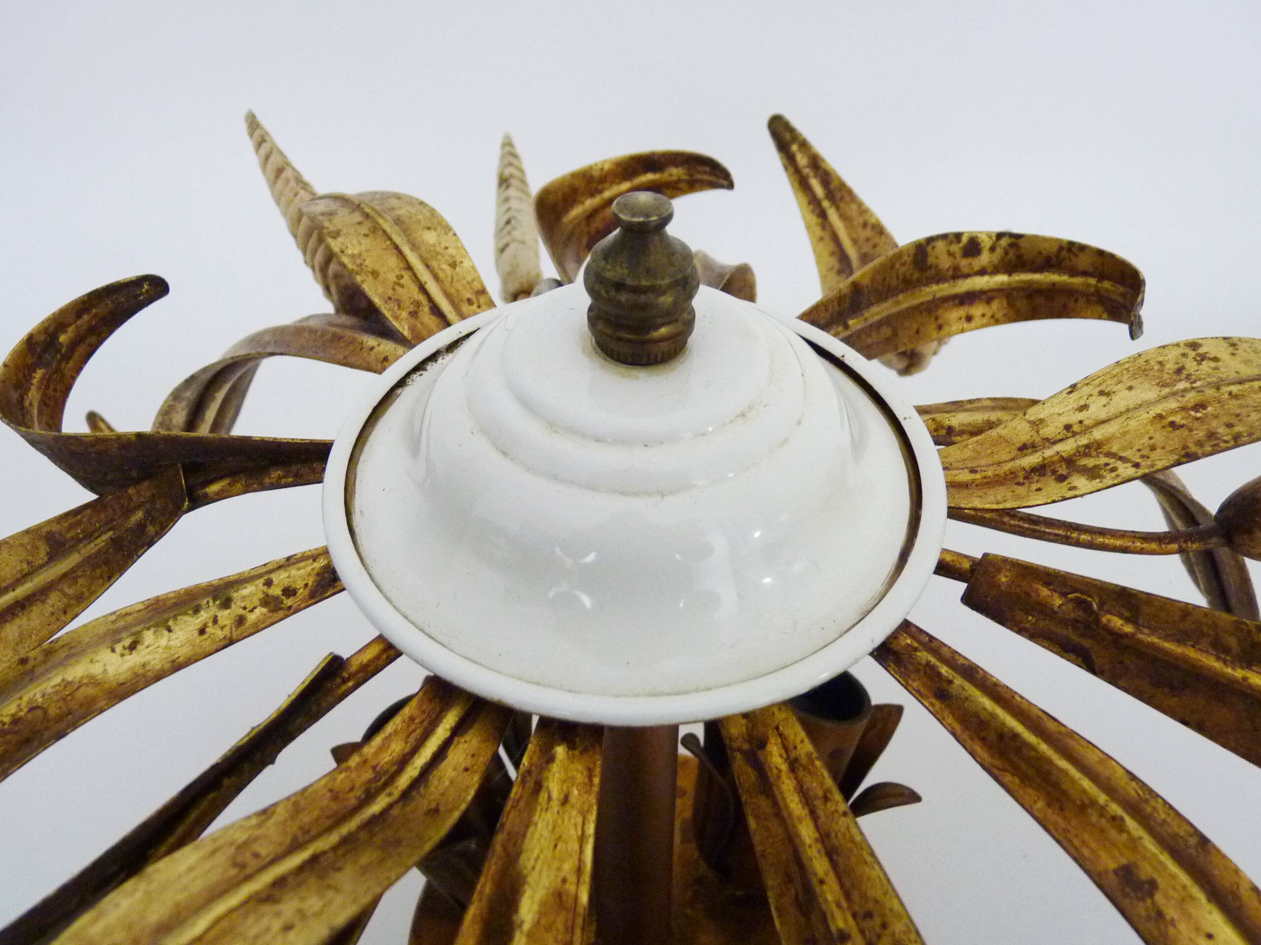 Plafonnier vintage en métal doré plafonnier épis de blé, luminaire ancien lustre à 3 feux. Années 60