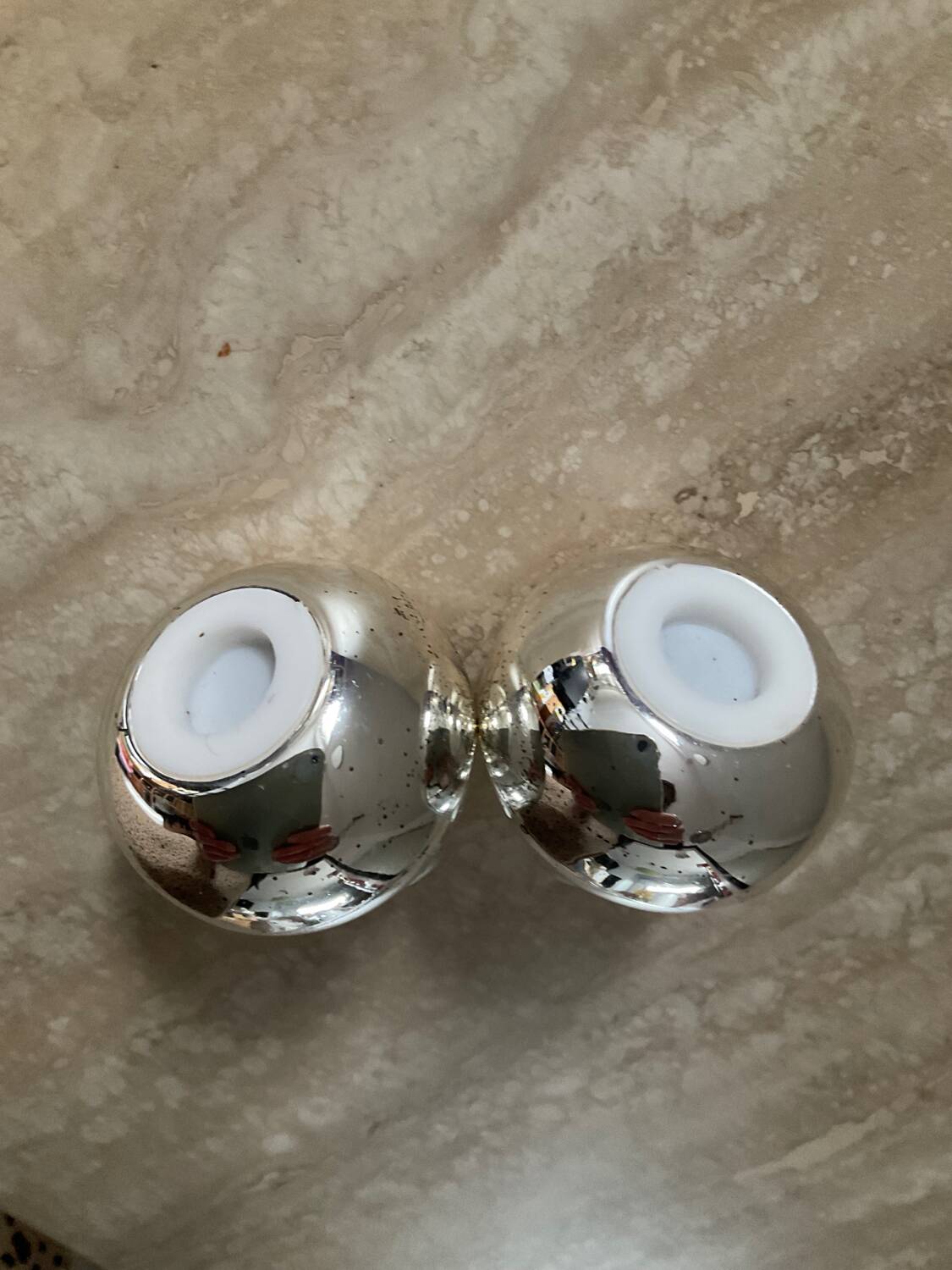 Vintage salt and pepper shaker pears n silver metal