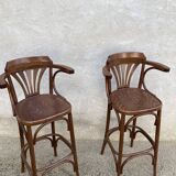 2 tabourets de bar en bois avec accoudoirs