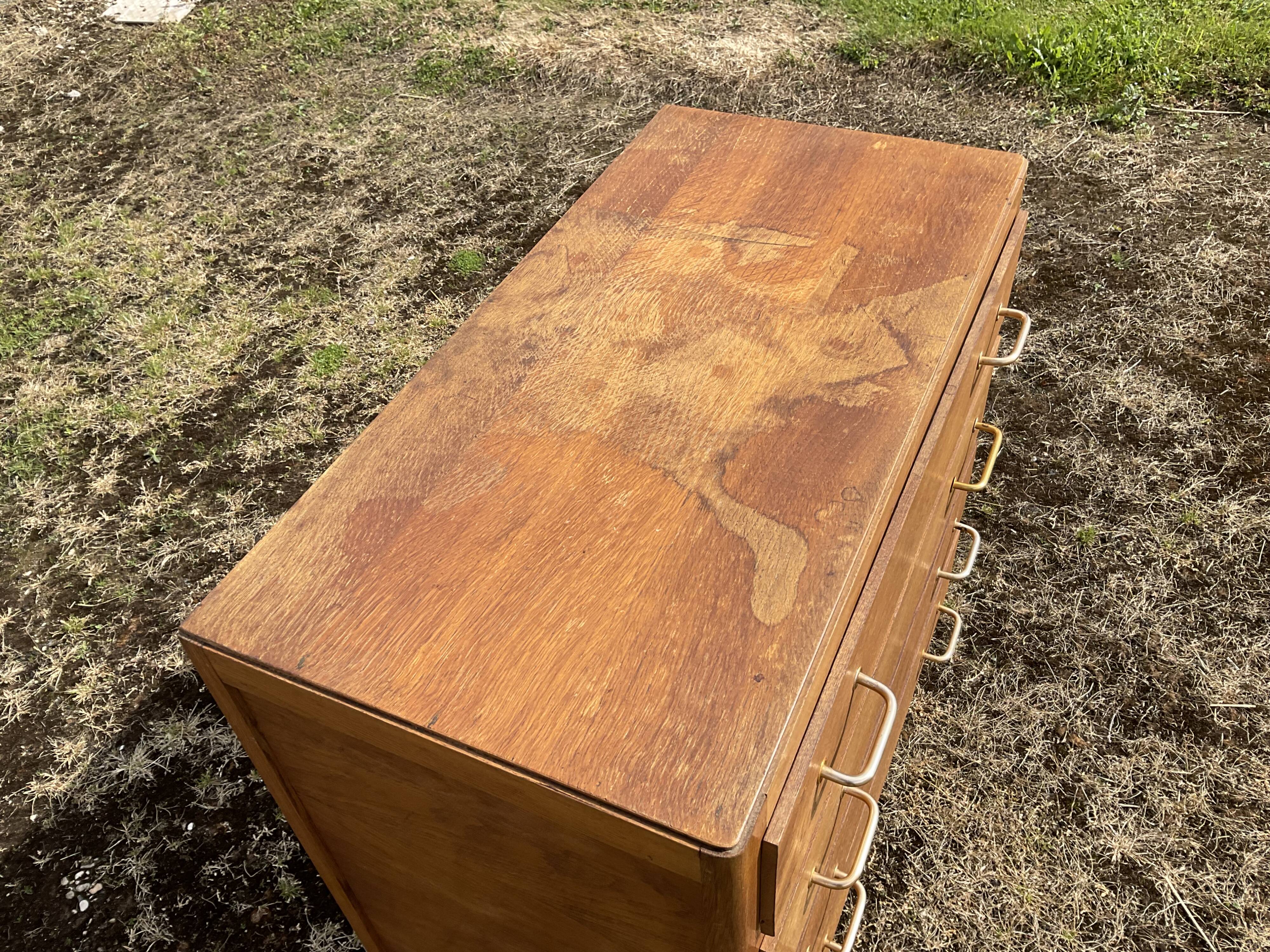 Vintage chest of drawers
