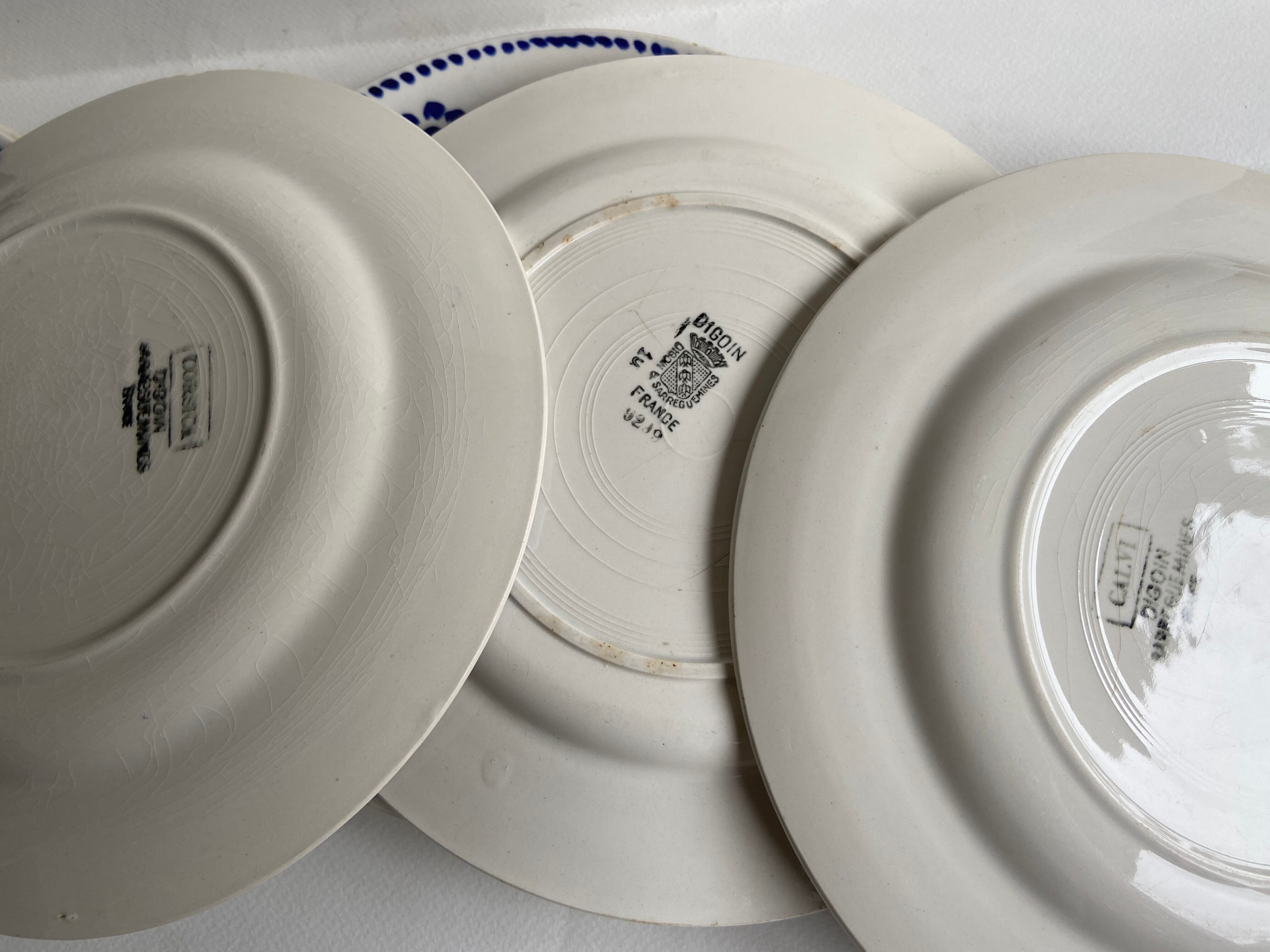 Set of 6 plates