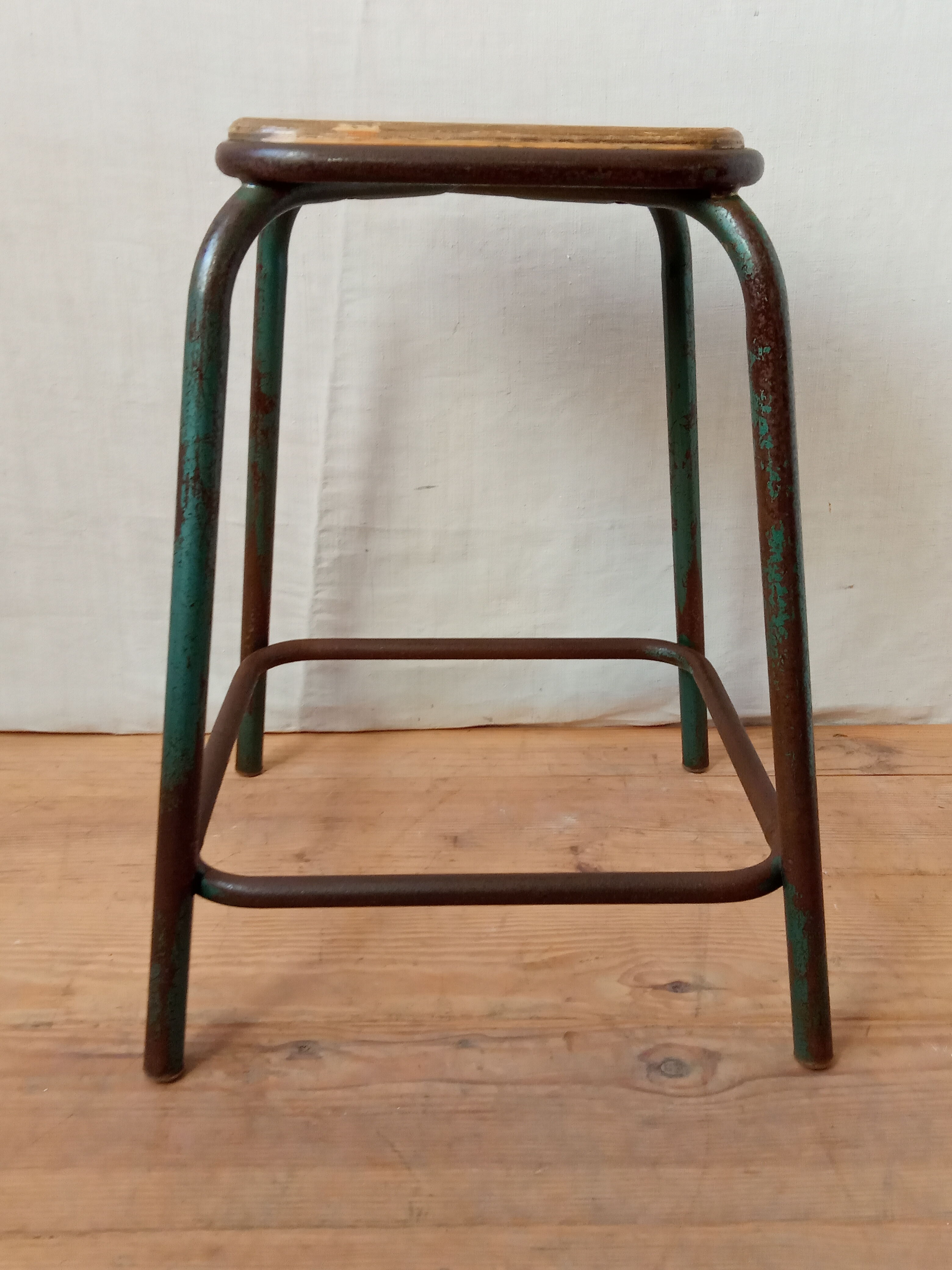 Workshop or school top stool