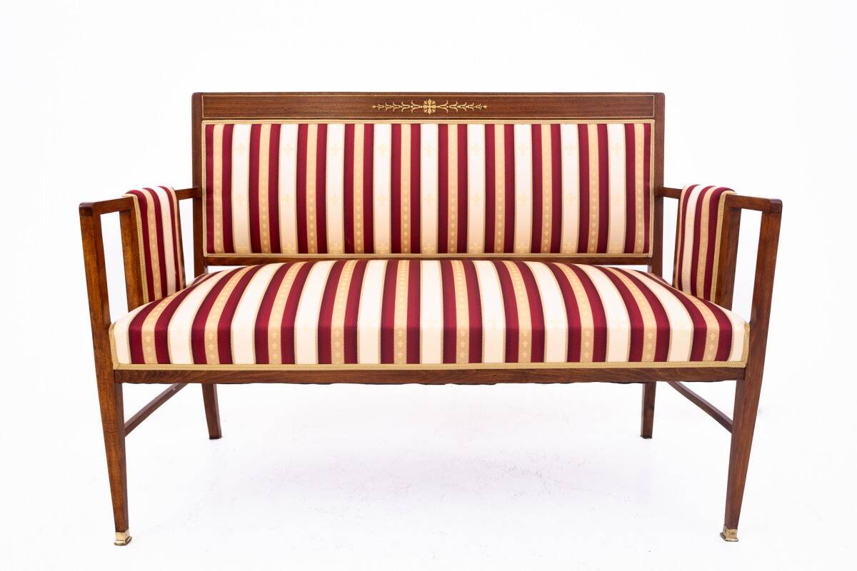 Antique living room set from the end of the 19th century.