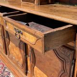 18th century - Bressan sideboard with elm burl clock