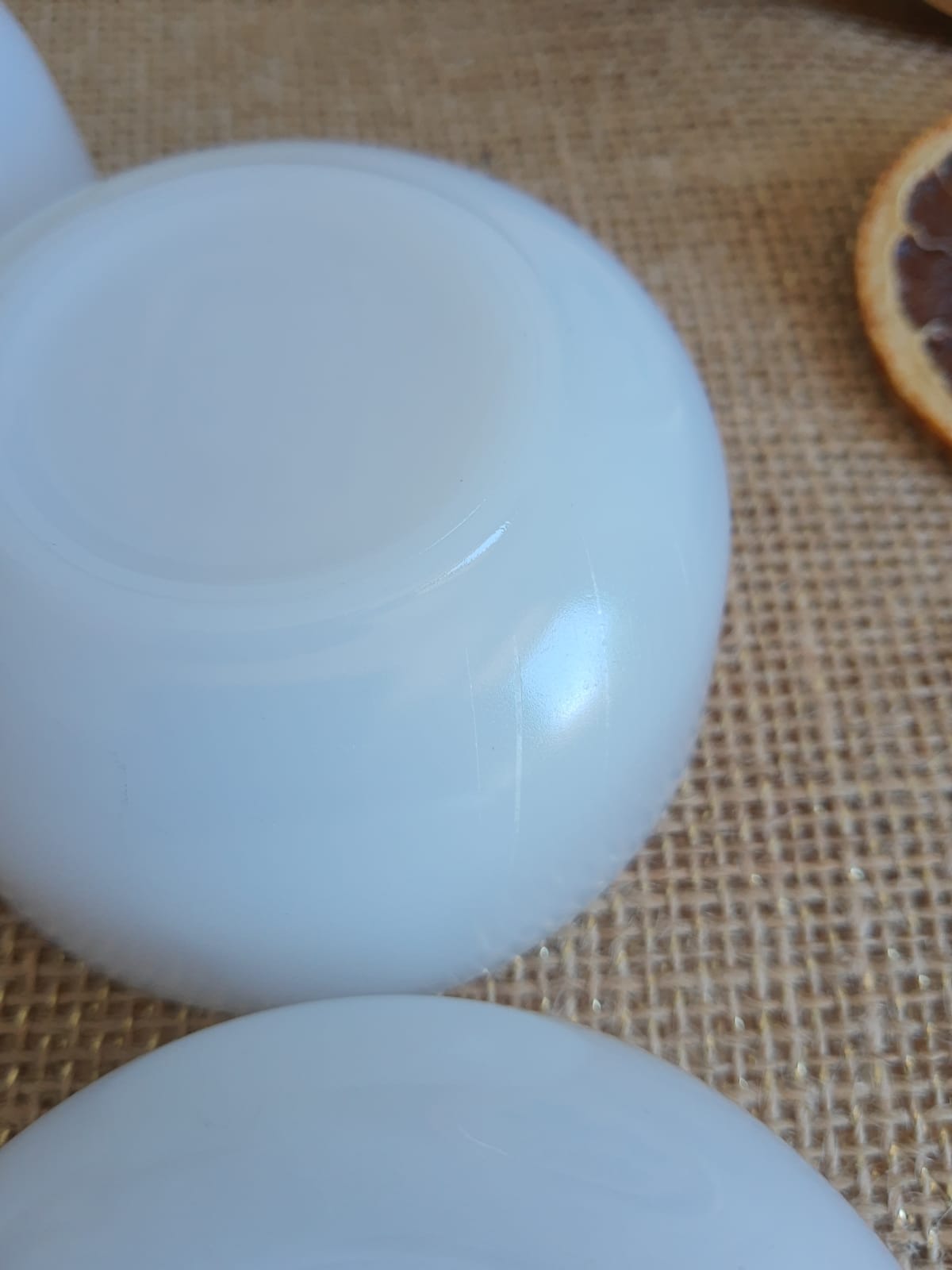 6 ramekins leach oil, vintage golden white