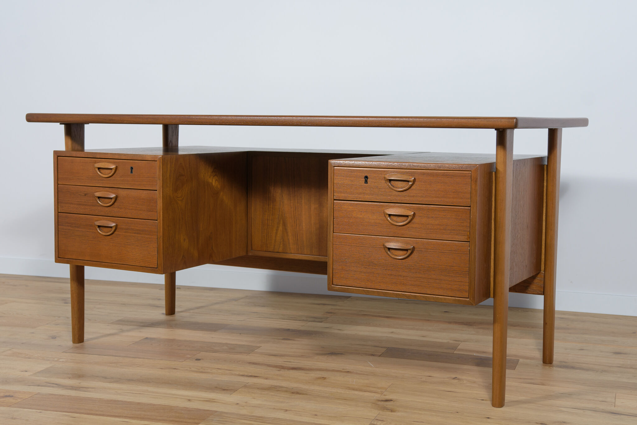 Mid-Century Danish Teak Desk by Kai Kristiansen for Feldballes Møbelfabrik, 1960s