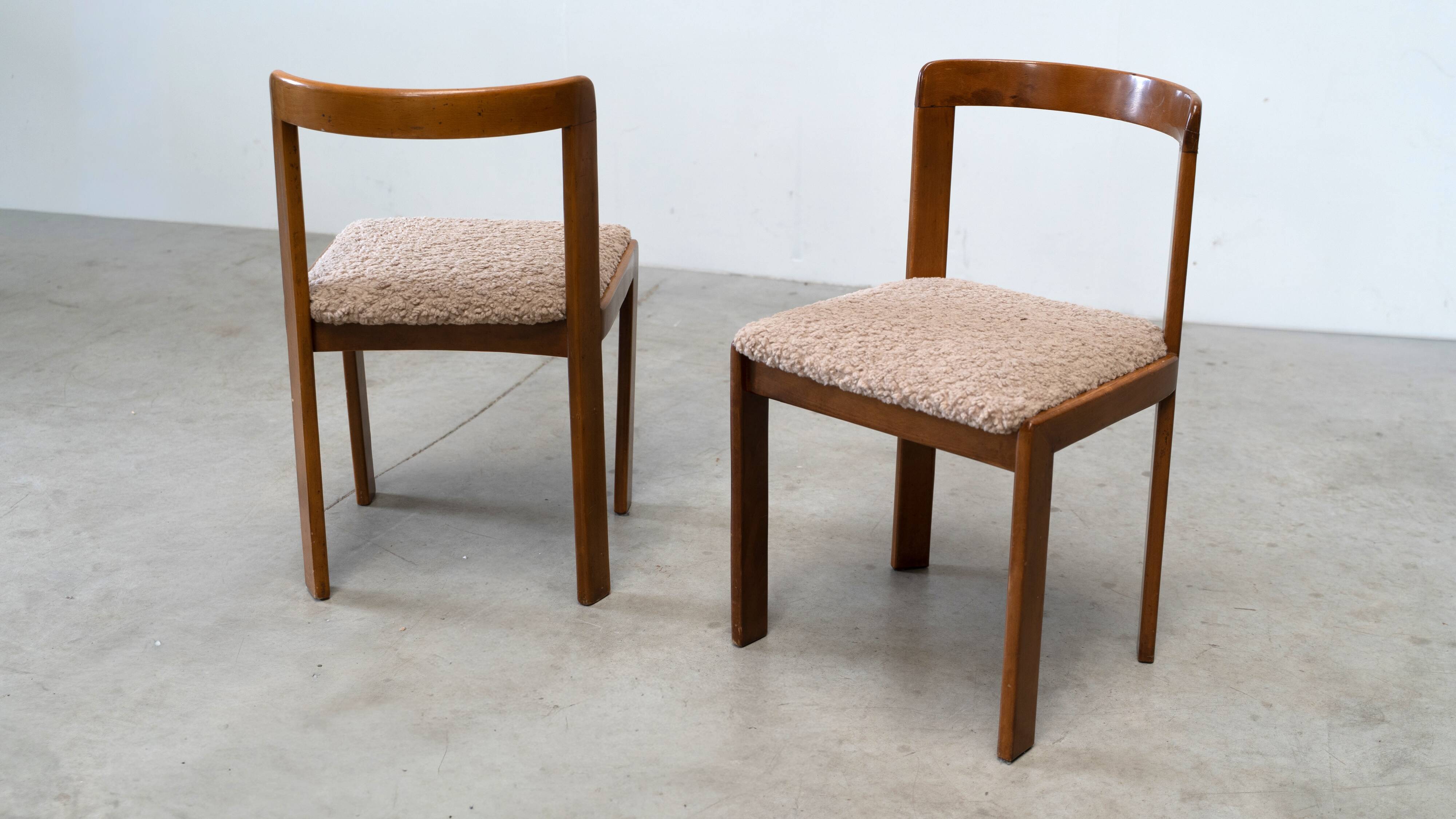 Ensemble de six chaises de salle à manger italiennes