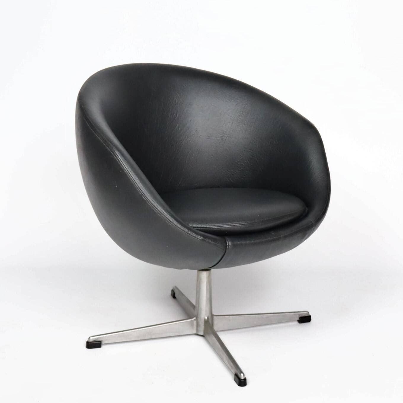 Swivel armchair 60s