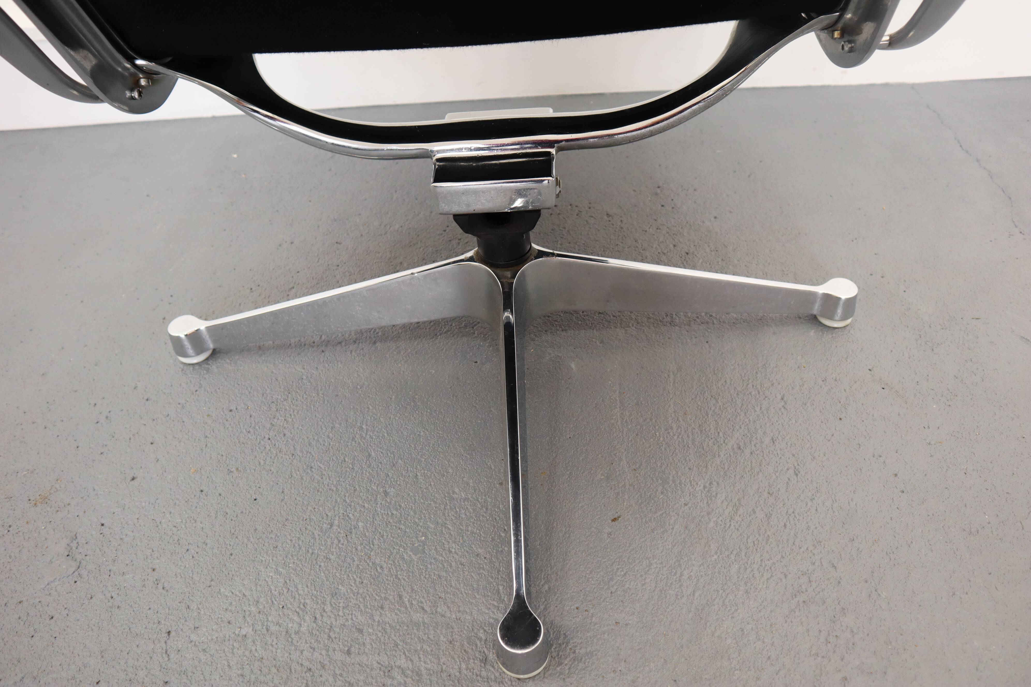 EA124 armchair by Charles & Ray Eames for Herman Miller, 1958