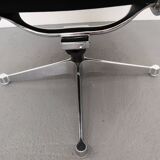 EA124 swivel armchair by Charles & Ray Eames for Herman Miller, 1958