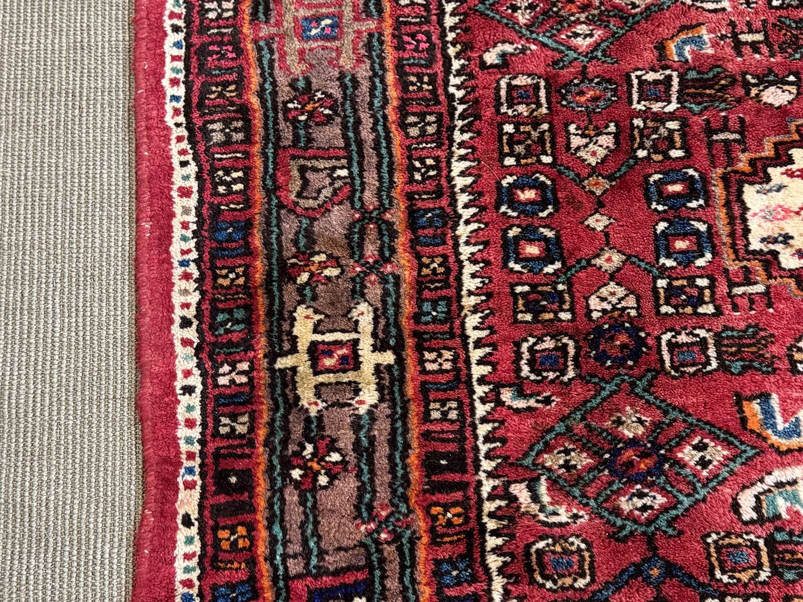Tapis iranien en laine fait main