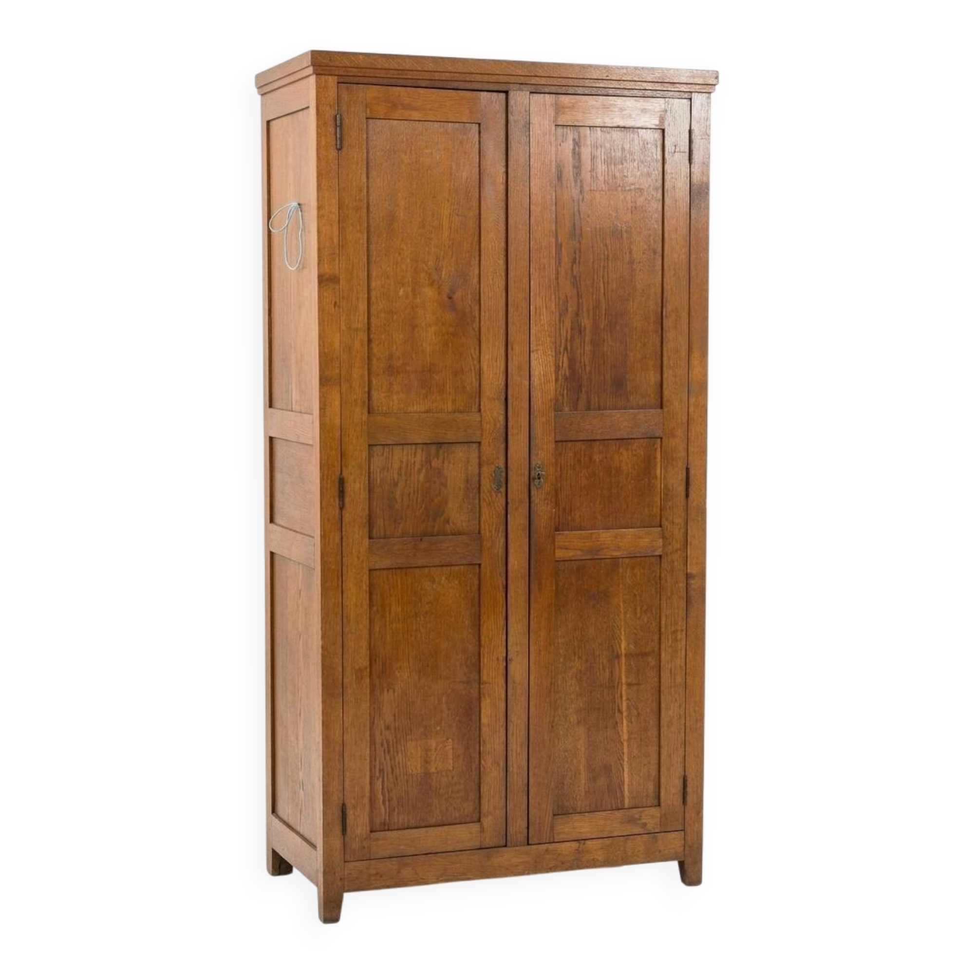 Armoire parisienne ancienne en chêne