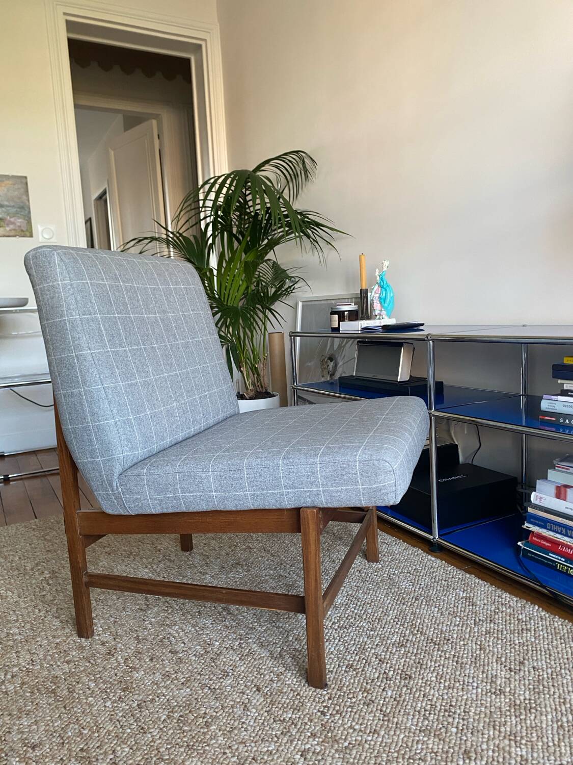 Vintage armchair with a Scandinavian spirit