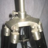 Lamp tripod telescopic feet