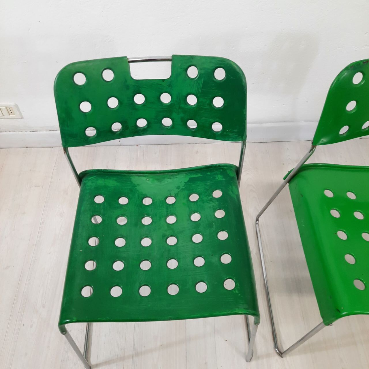 11 chairs designed by Rodney Kinsman for Bieffeplast