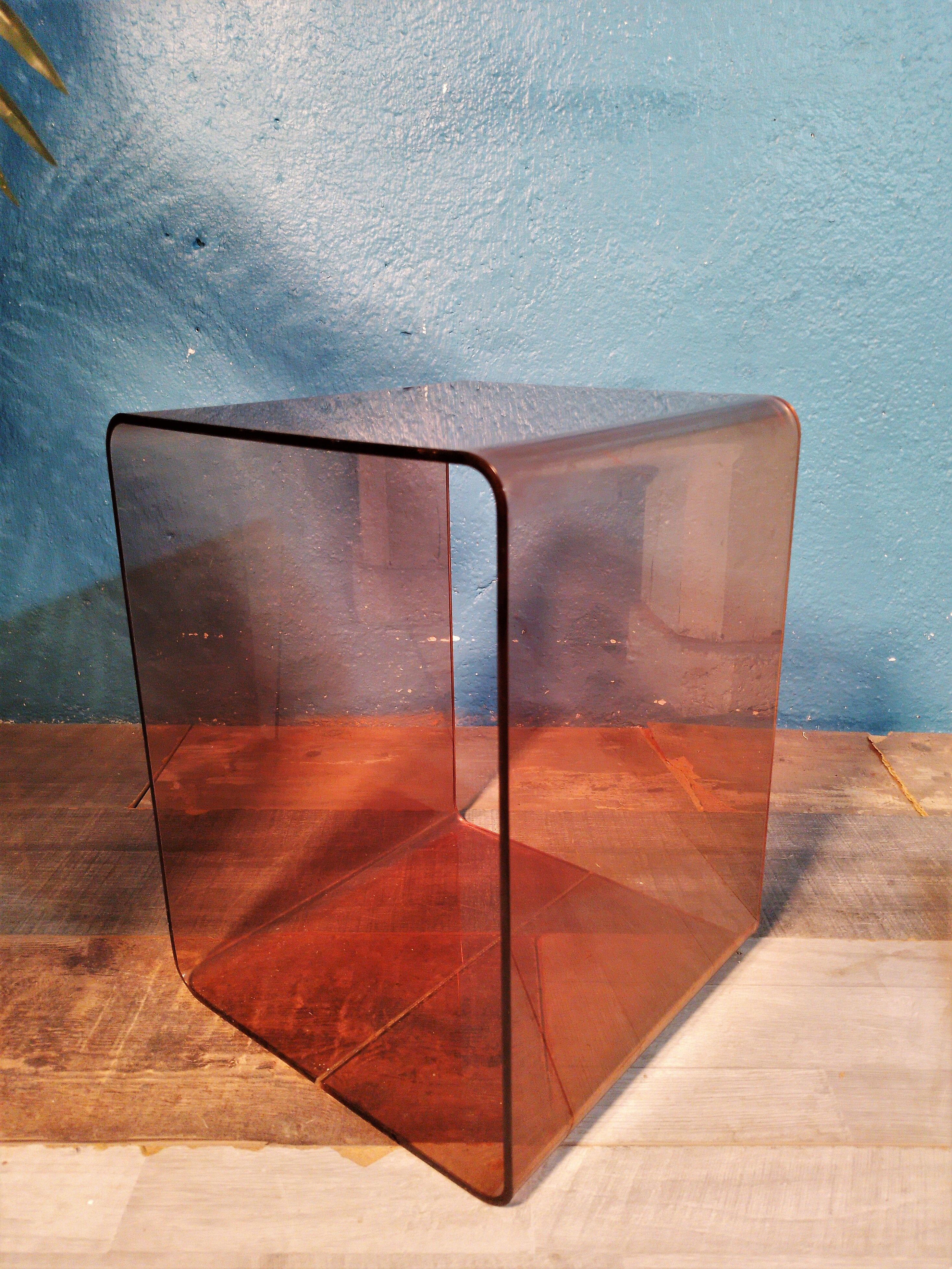 Bouts de canapé plexiglass de Michel Dumas 1970