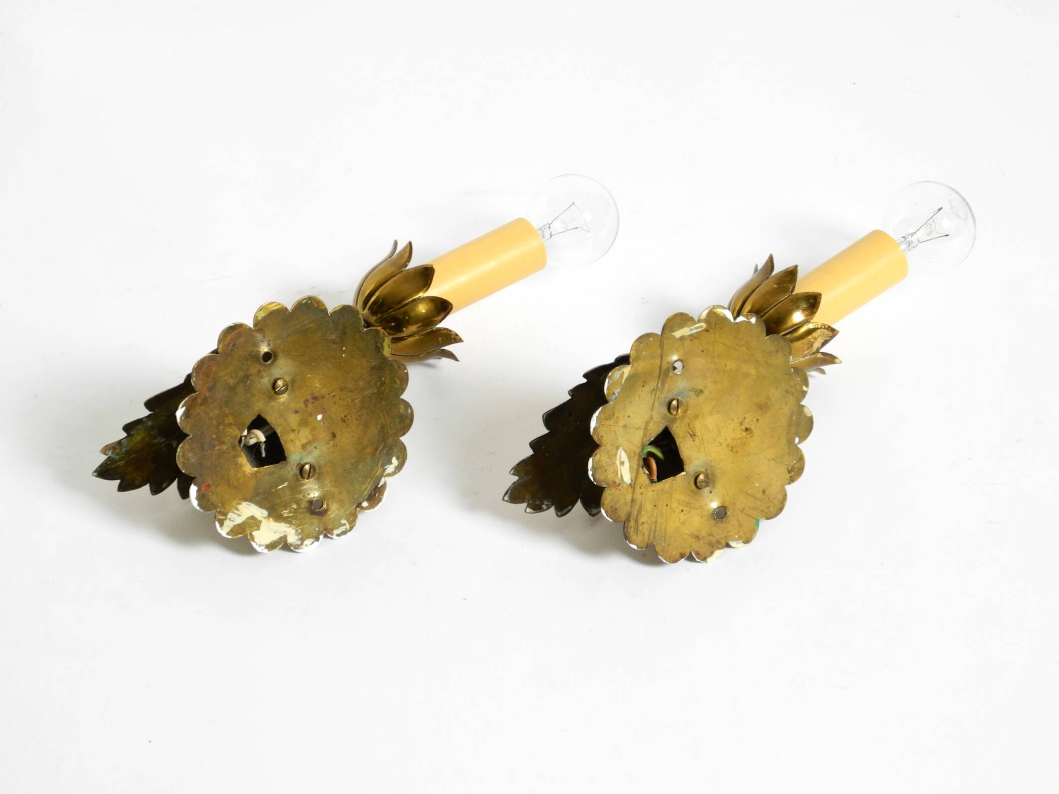 Two beautiful original Mid Century Modern floral wall lamps made of brass w