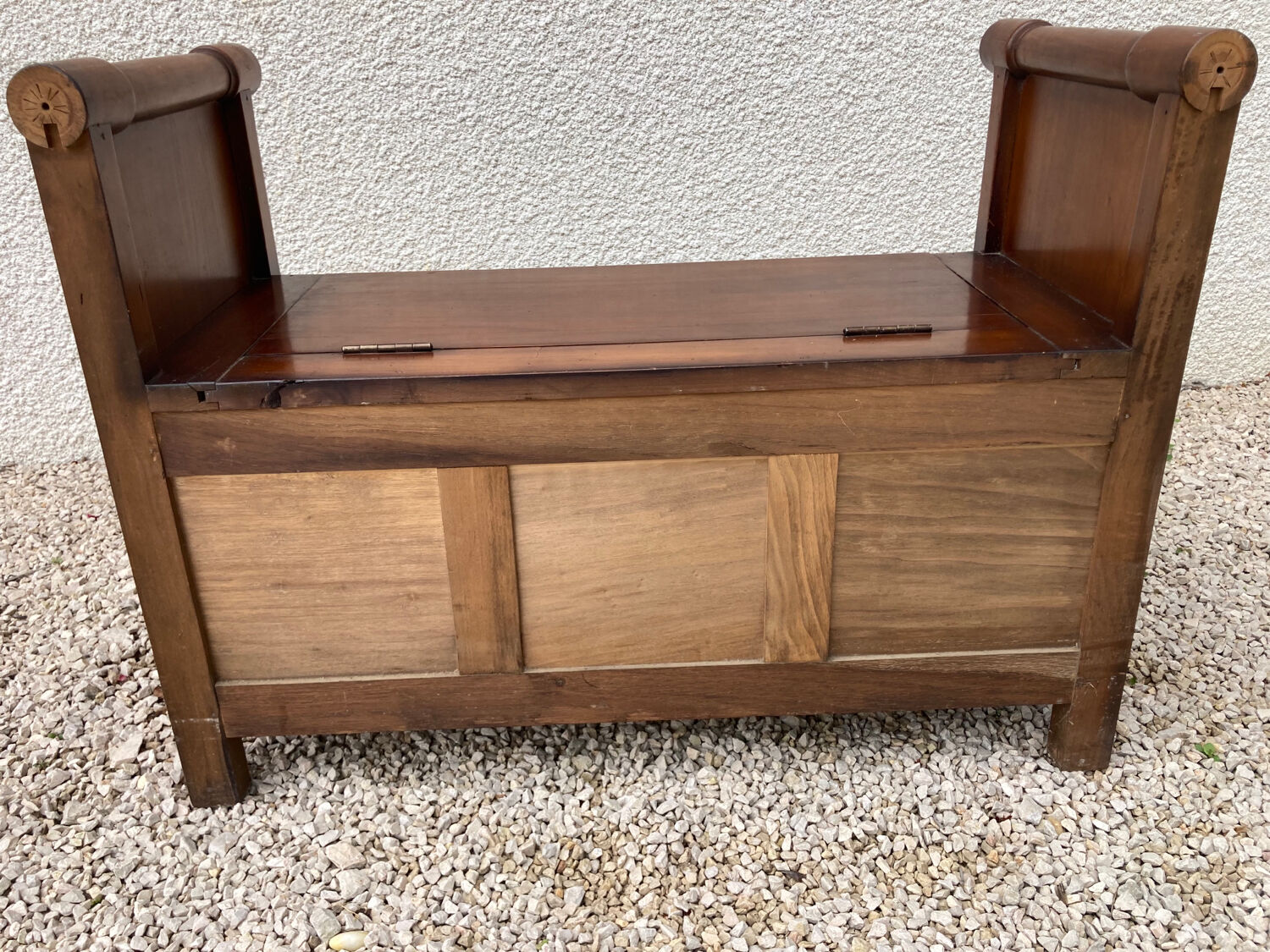 Wooden chest bench