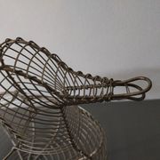 Vintage duck shaped metal egg basket in very good condition