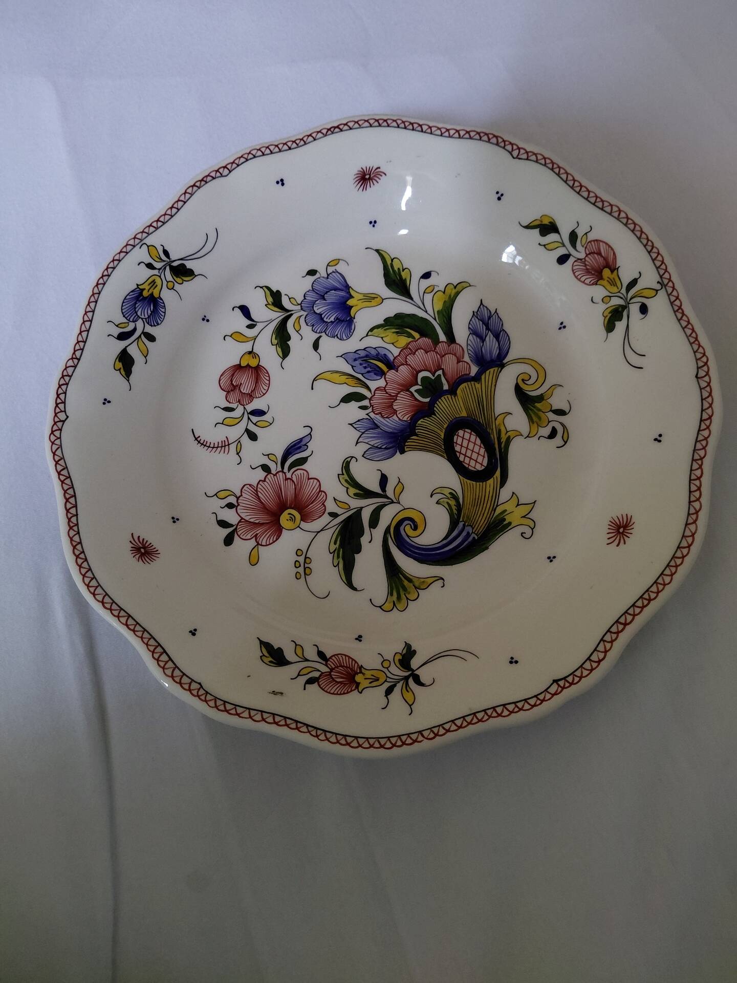 Flat plate Rouen earthenware