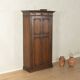 Cabinet en chêne ancien avec panneaux à caissons, vers 1900