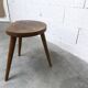 Tabouret tripode 1960 artisanal h43cm