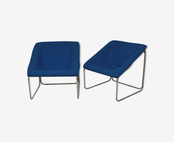Paire de chauffeuses forme cubique
