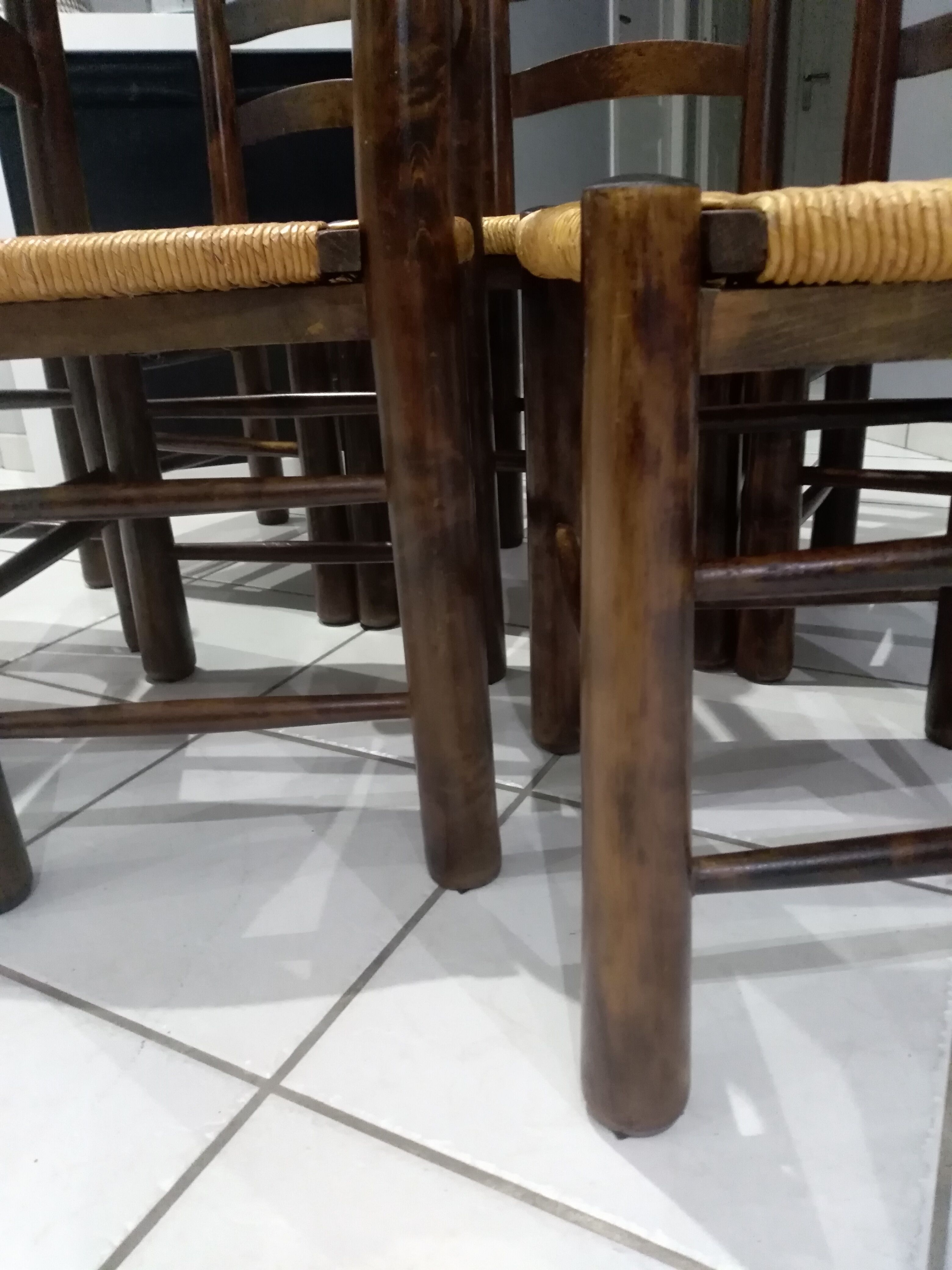 Suite of 6 brutalist straw chairs, 1940s