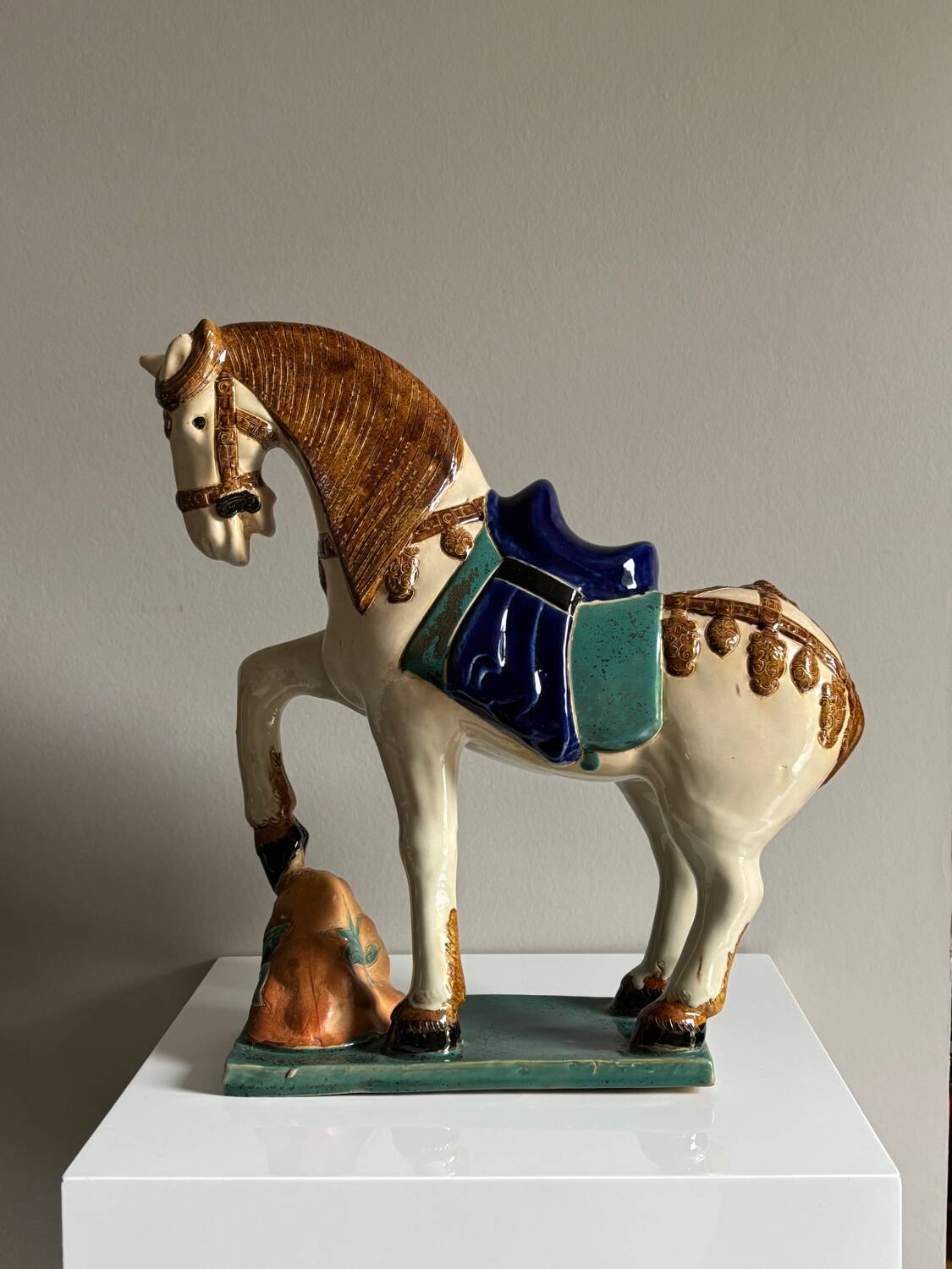 Cheval en céramique émaillée
