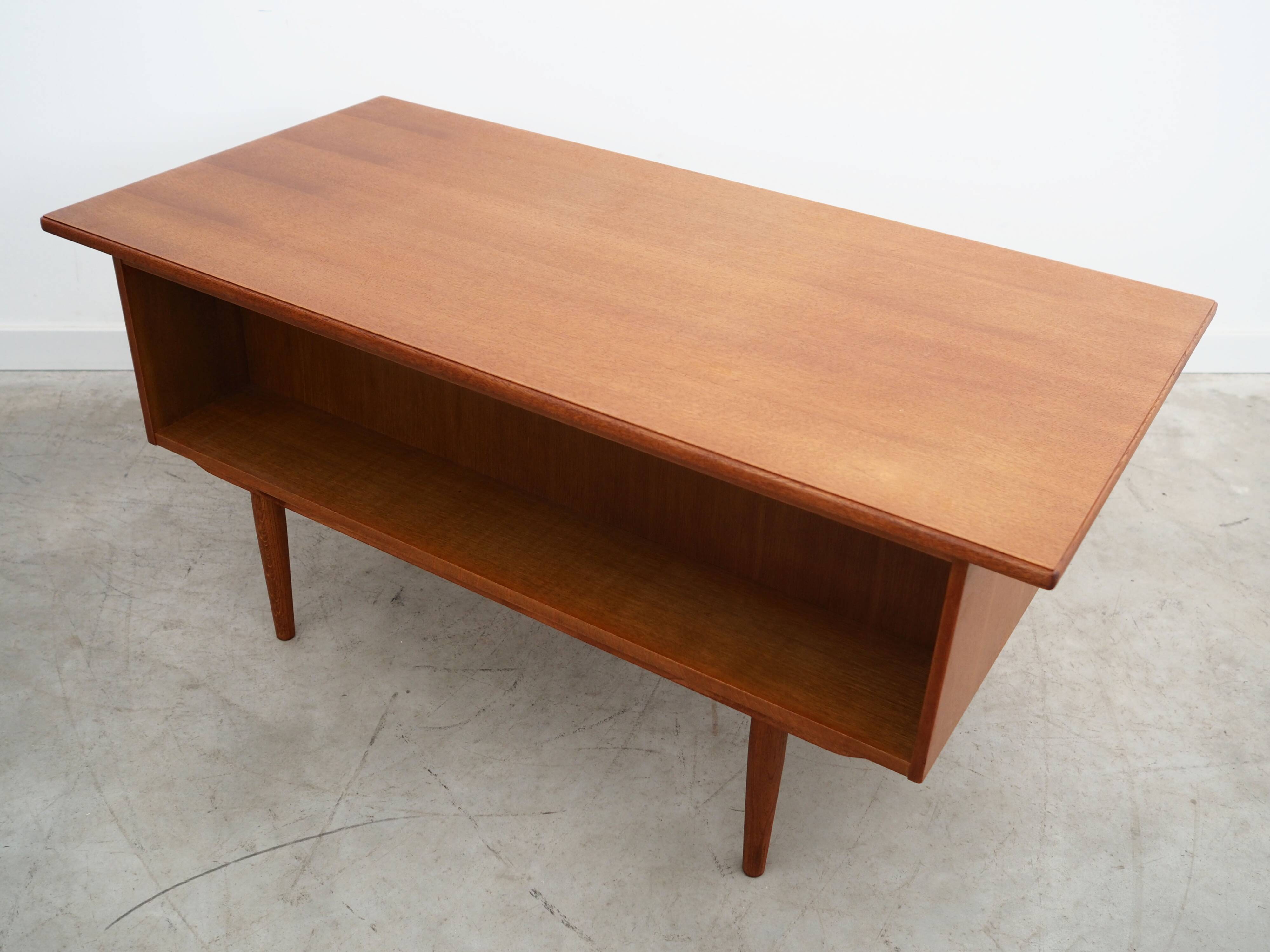 Oak desk, Danish design, 1960s, production: Denmark