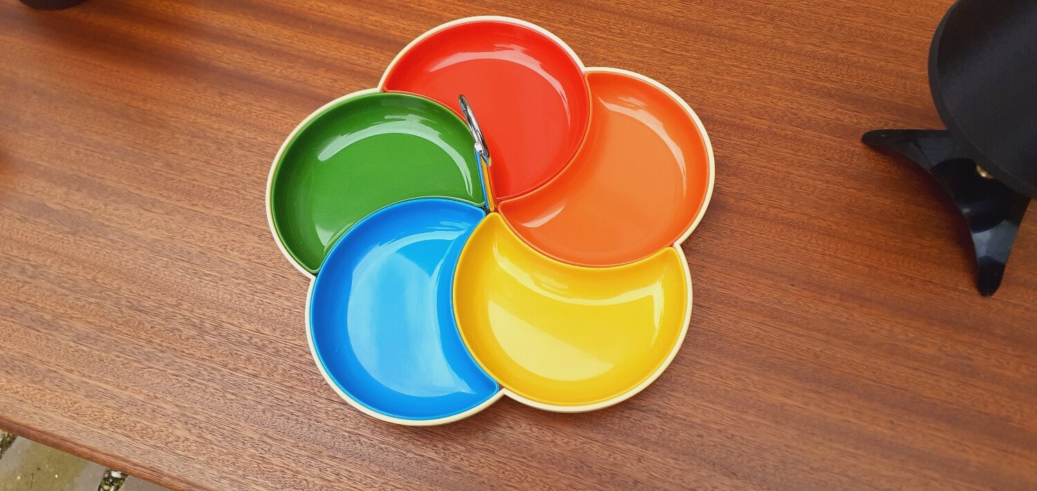 Vintage servant year 60