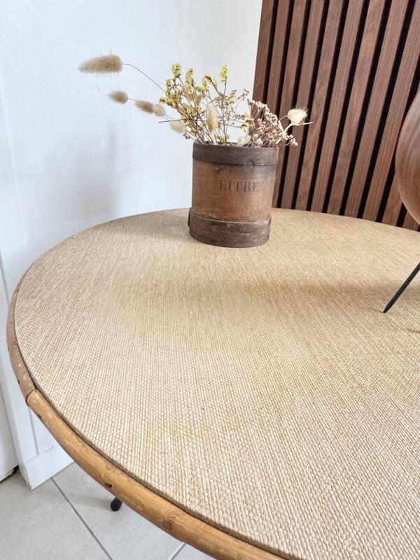 Ancienne table basse en rotin et métal noir