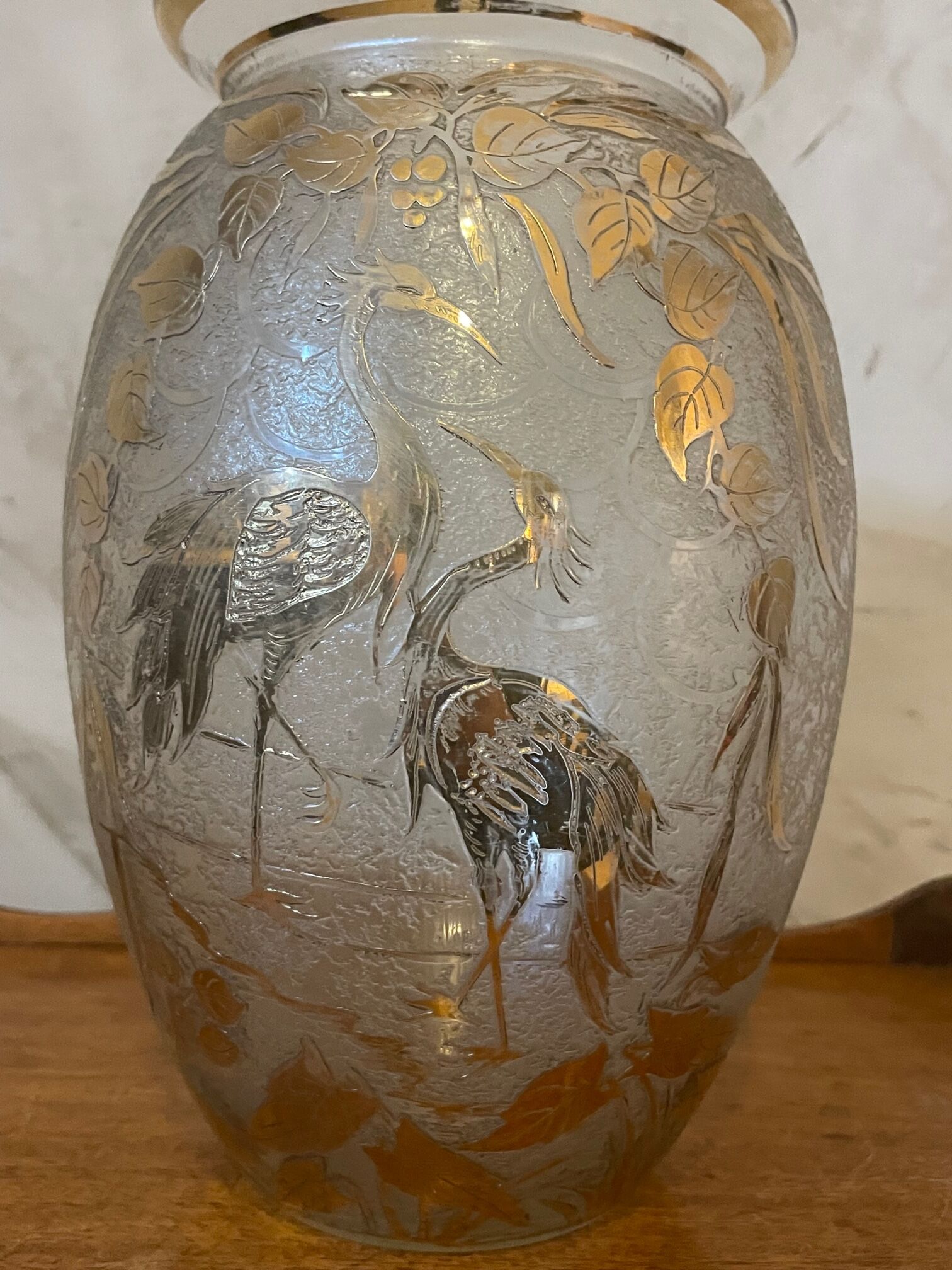 Vase decorated with birds