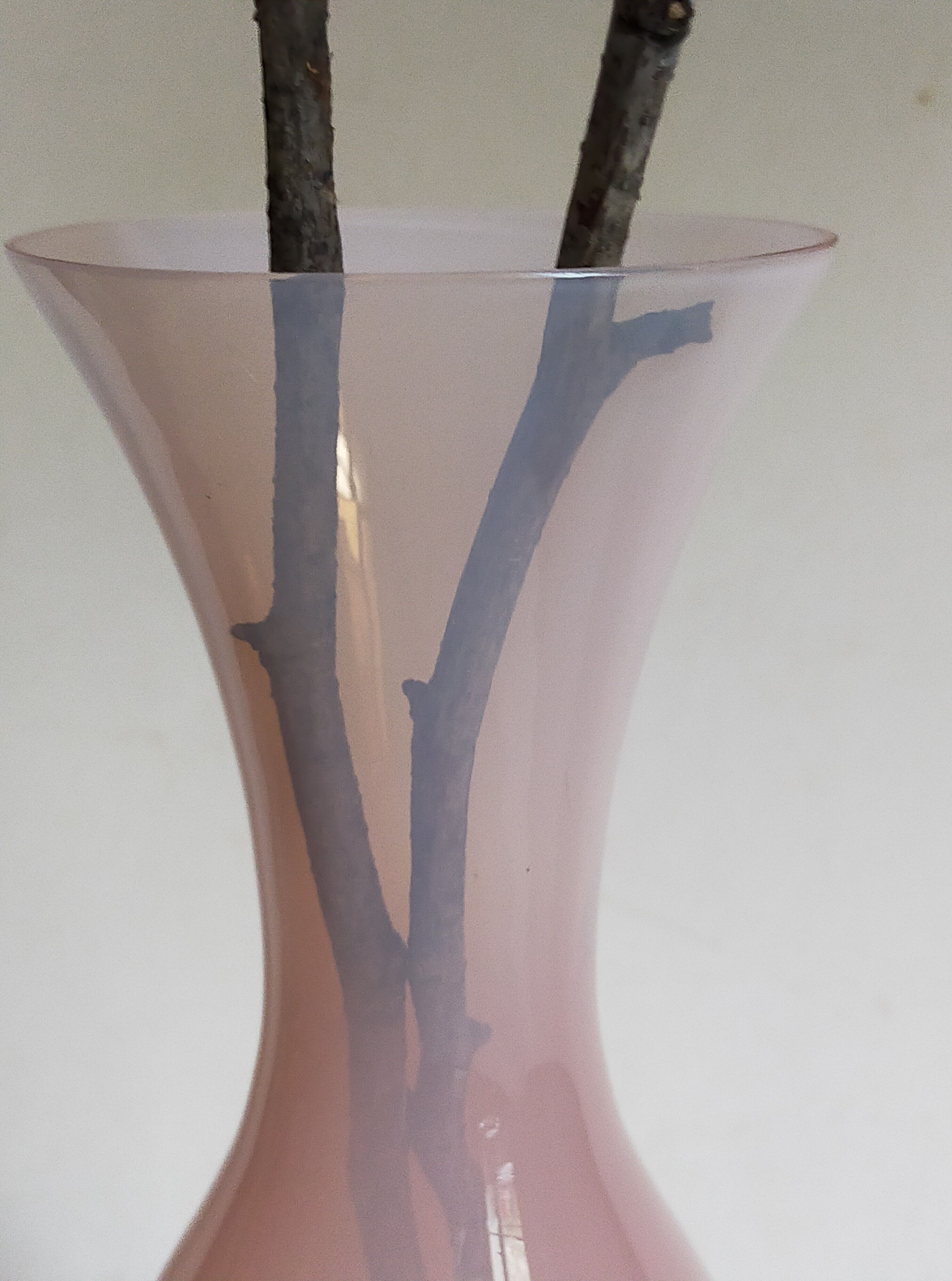 Vintage fair opaline walking vase