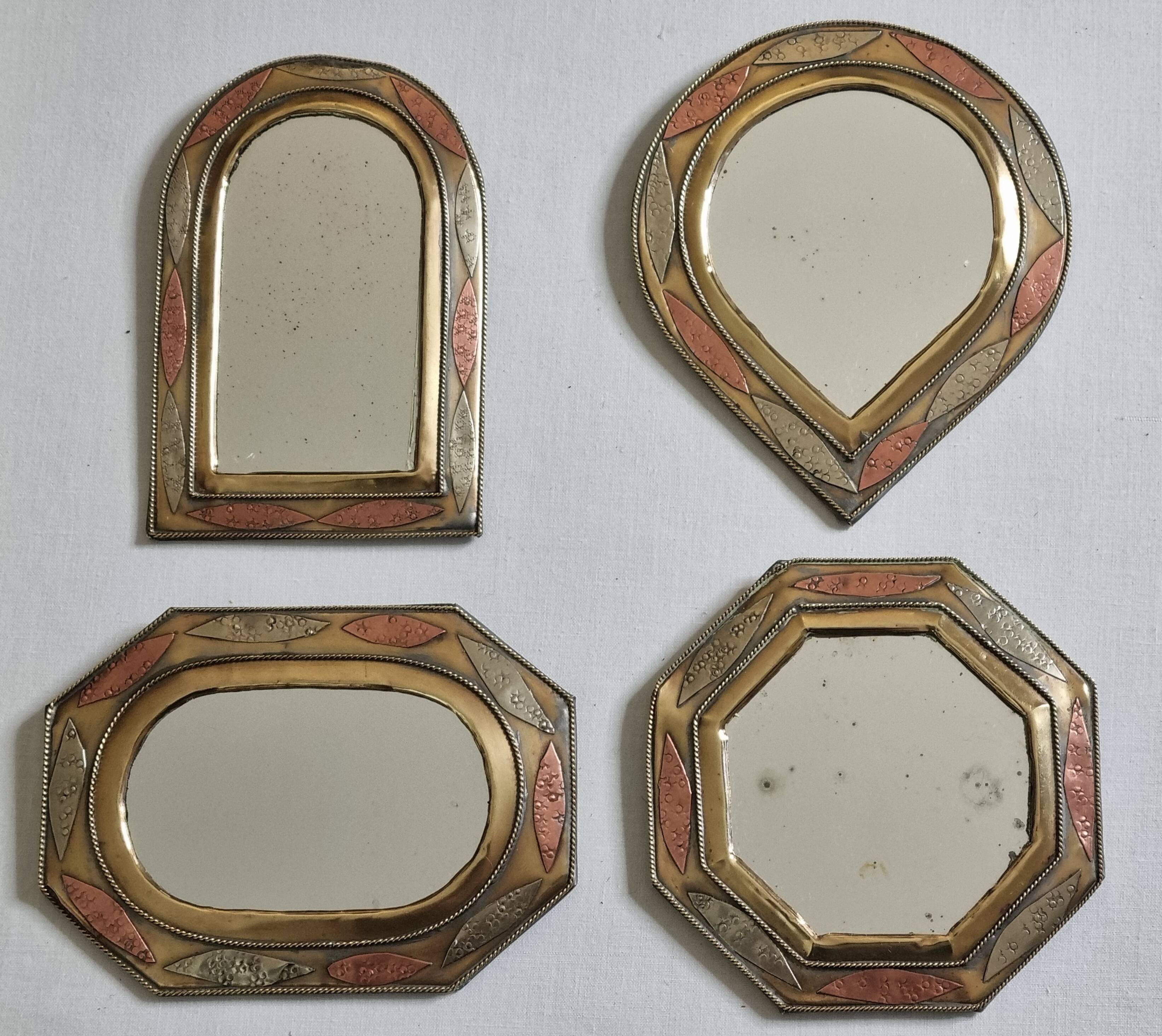 Set of 4 wall mirrors in brass and copper, Moroccan craftsmanship, 15 cm