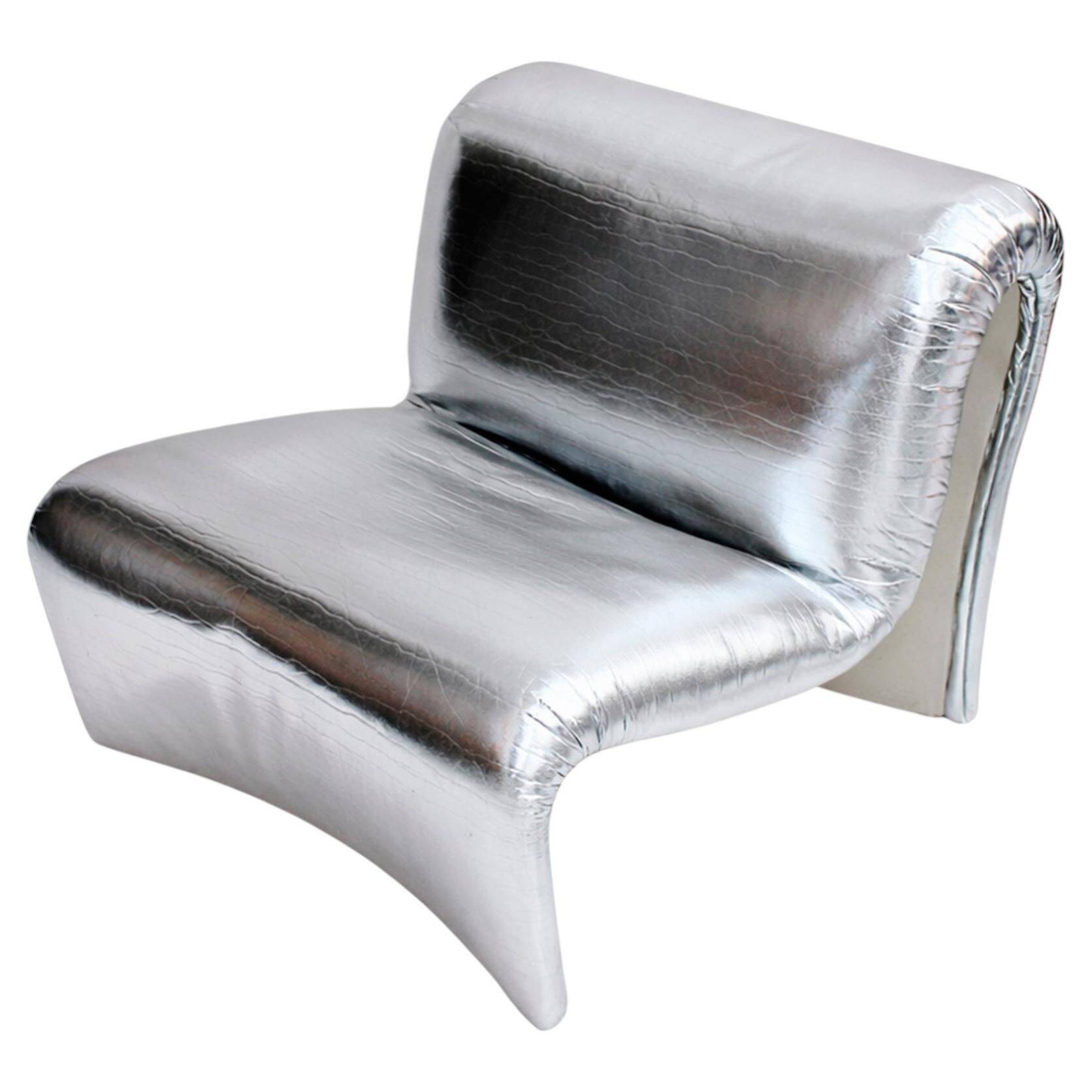 Space Age Moscheni Fiberglass And Silver Vinyl Fabric Italian 1970s Lounge Chair