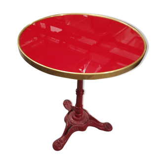 Red round bistro table