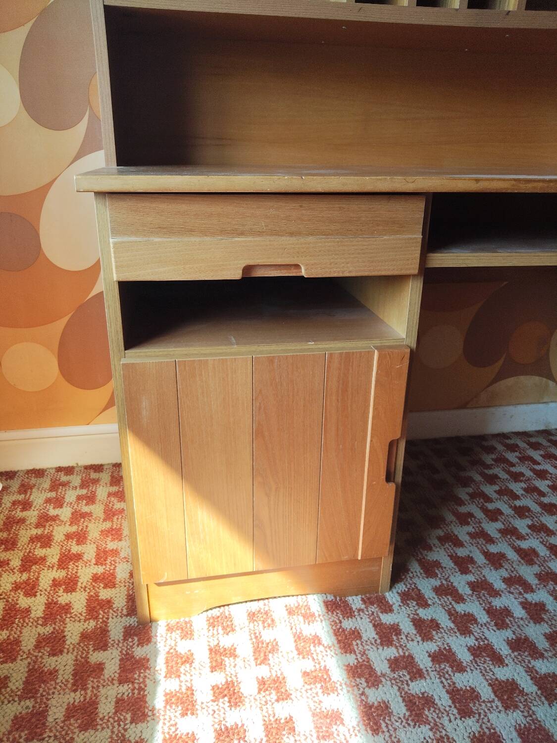 Vintage 1970s wall unit – integrated desk & storage – esprit