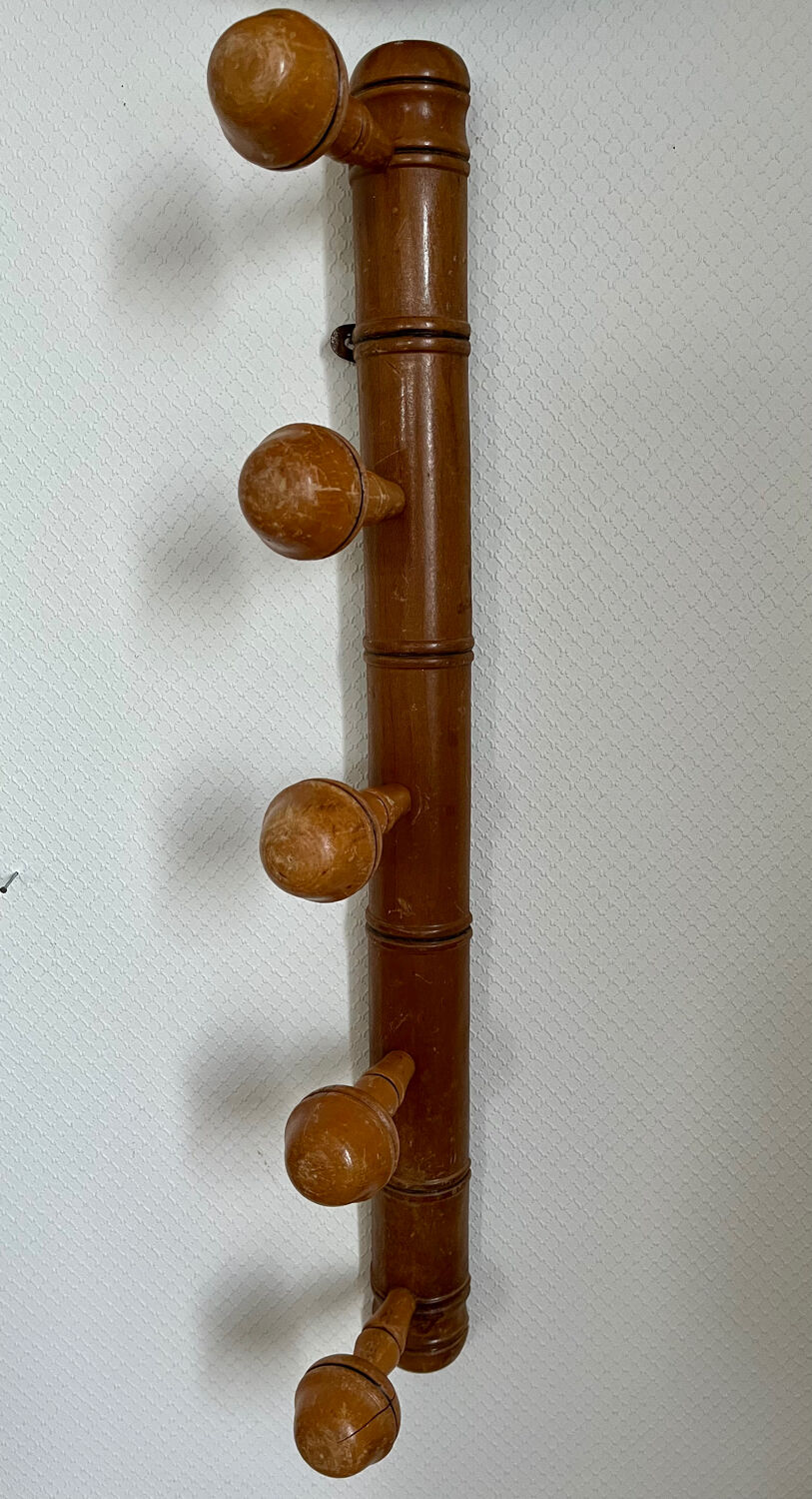 Coat rack hook in natural wood late 19th century