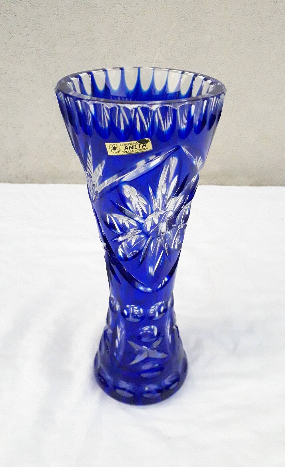 Polish crystal vase