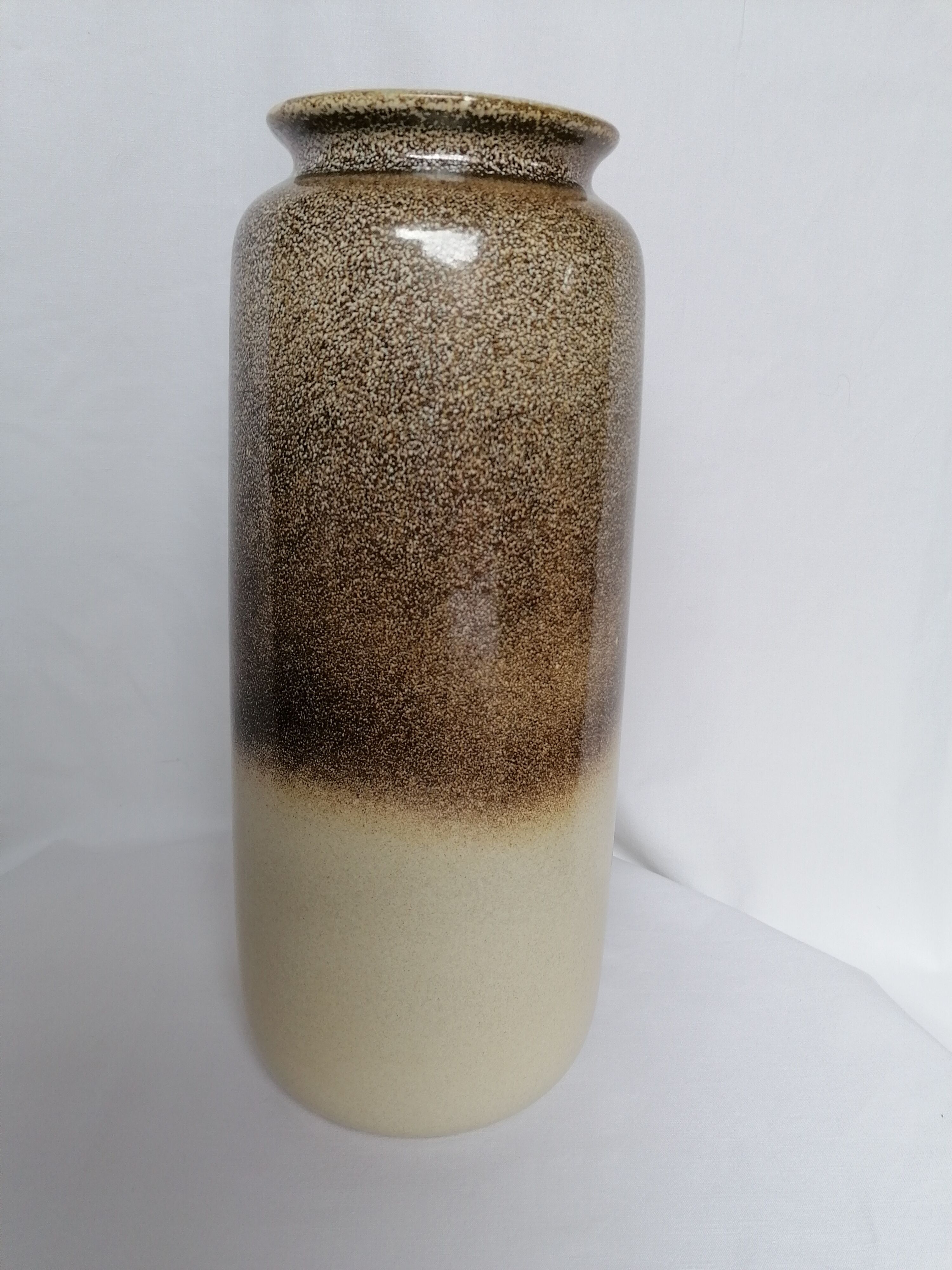 West Germany vase dating back to the 70s