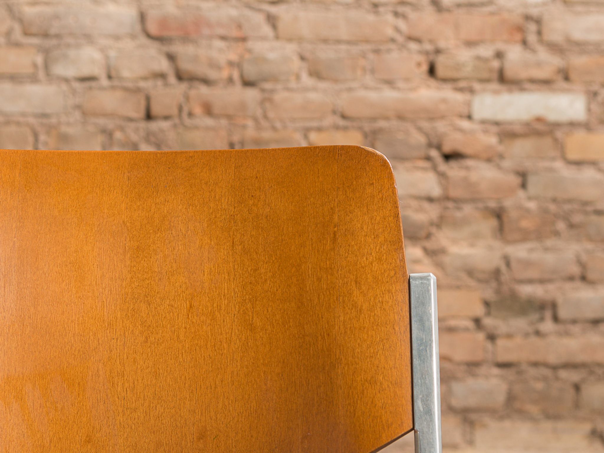 Waiting room bench, with 2 seats and a shelf, signed Castelli